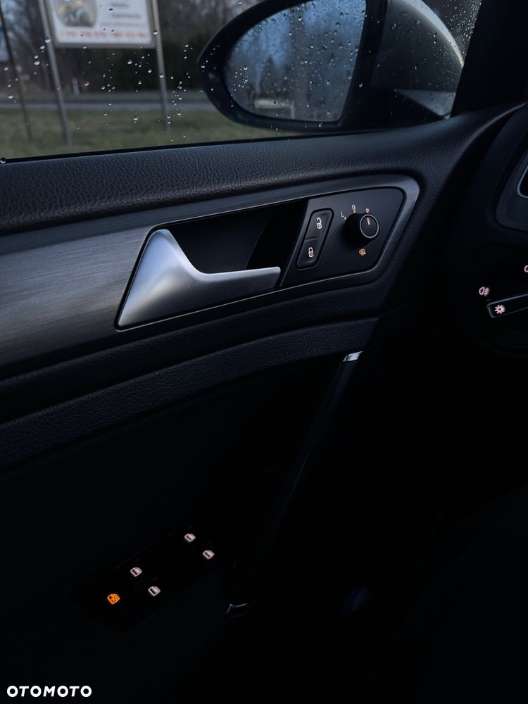 Volkswagen Golf 1.6 TDI Comfortline - 25