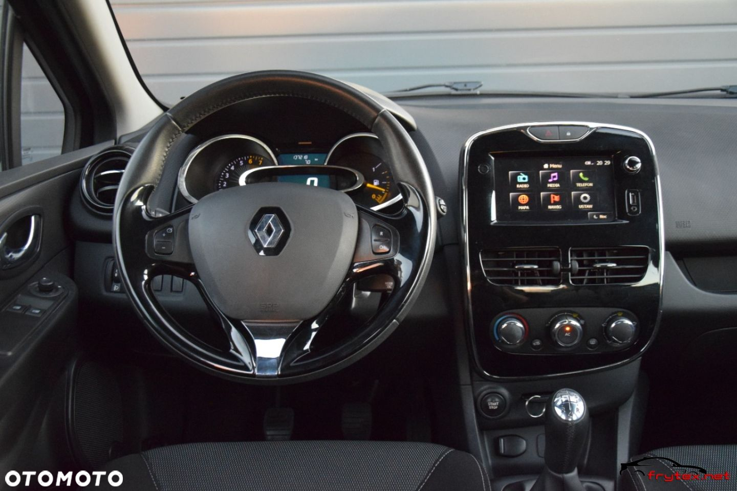 Renault Clio - 31