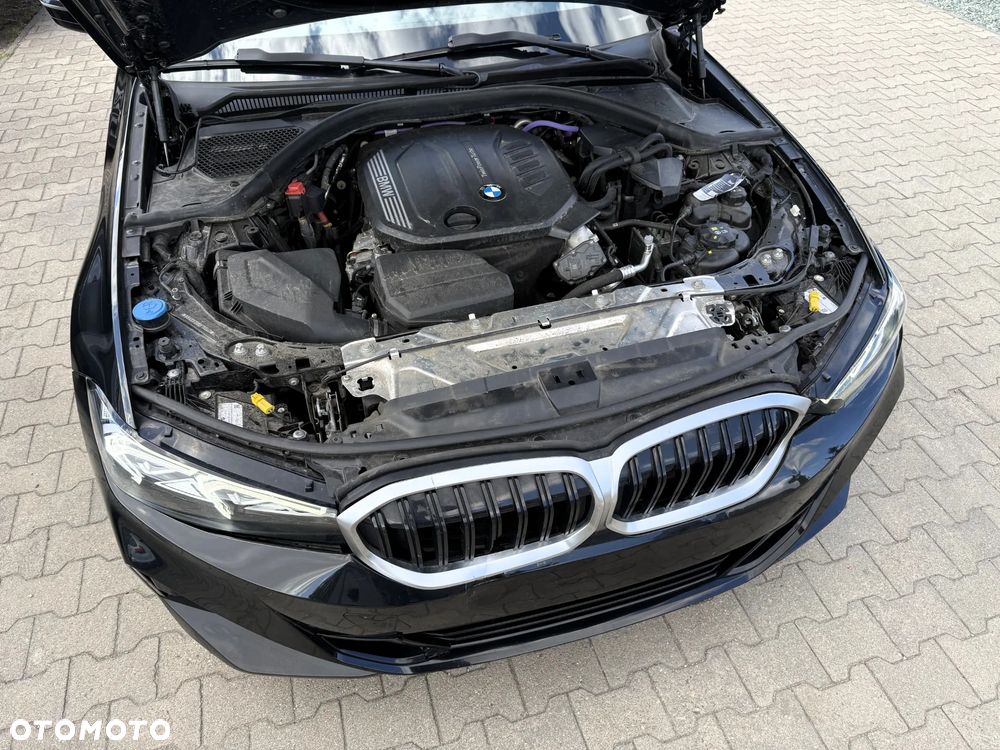 BMW Seria 3 320d xDrive MHEV Sport Line - 8