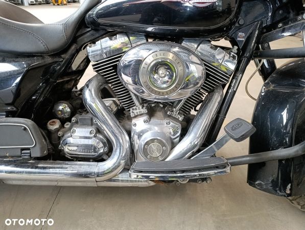 Harley-Davidson Touring Electra Glide - 11