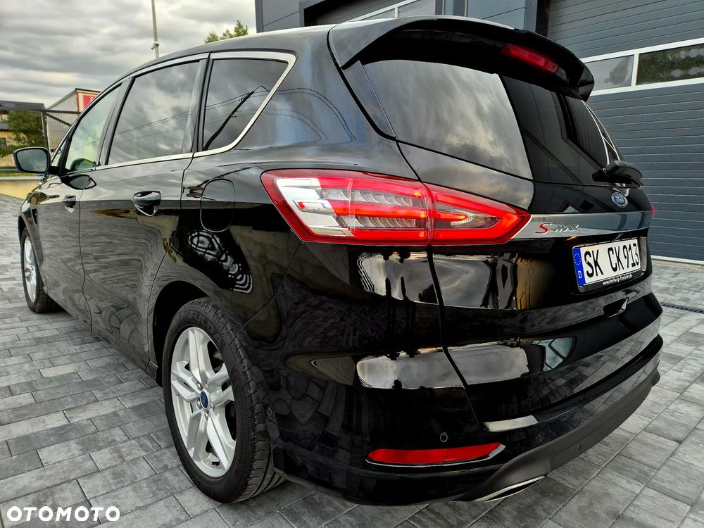 Ford S-Max - 13