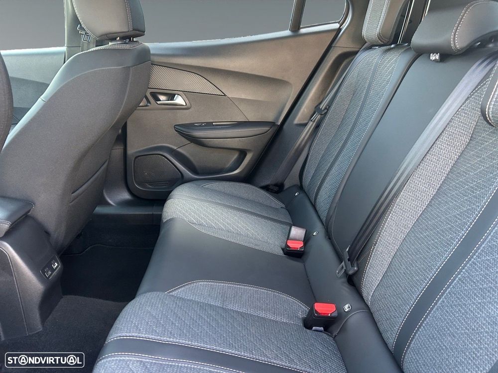 Peugeot 2008 1.2 Allure - 14