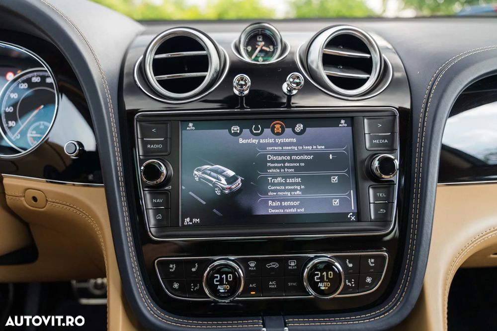 Bentley Bentayga - 38