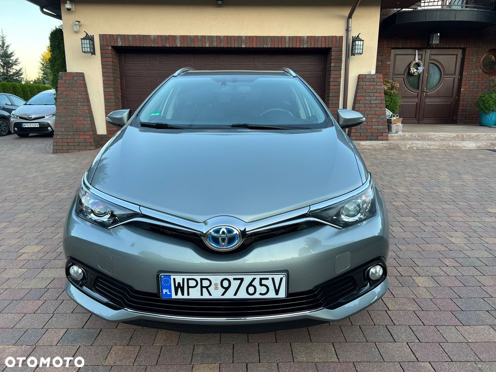 Toyota Auris 1.8 HSD Prestige - 11