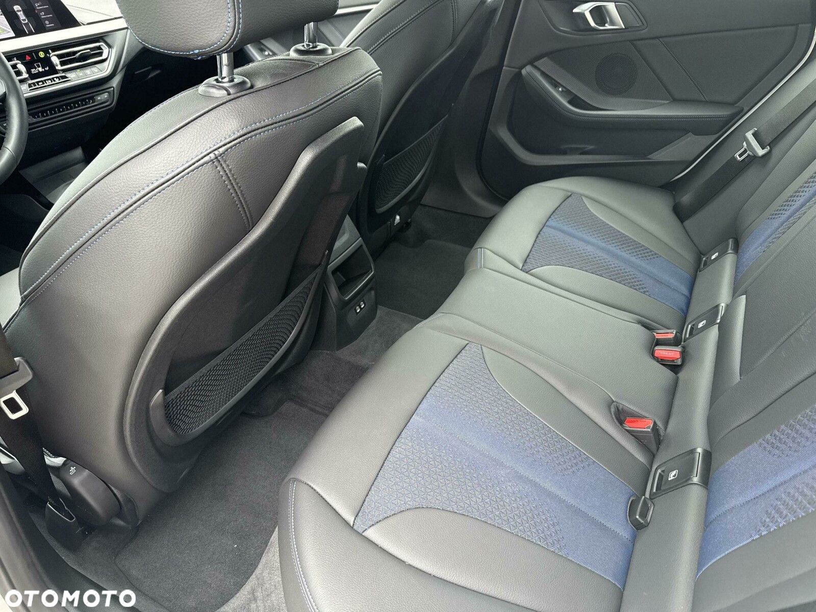 BMW Seria 2 218i M Sport - 28