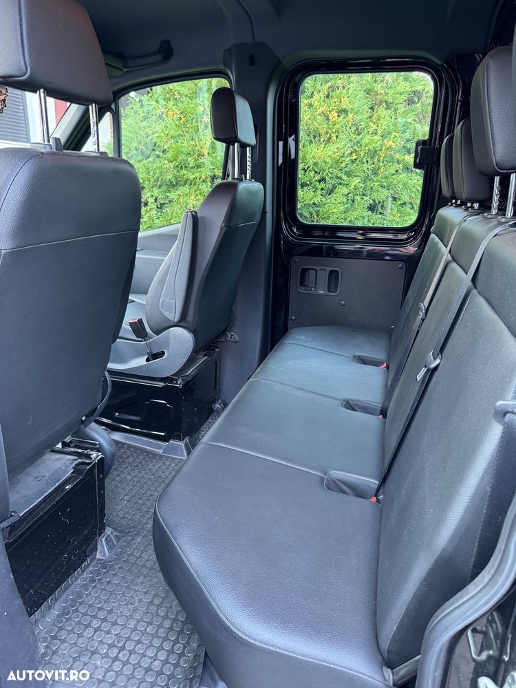 Mercedes-Benz Sprinter - 12