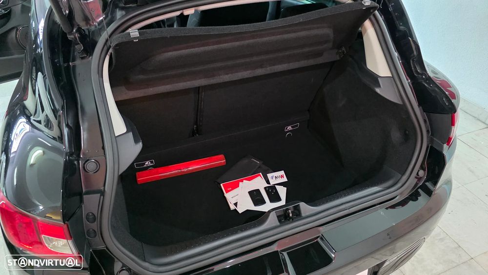 Renault Clio 0.9 TCE Dynamique S - 32