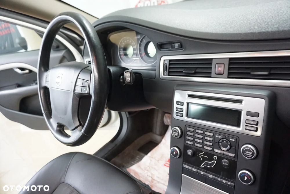 Volvo V70 2.0D Kinetic - 20