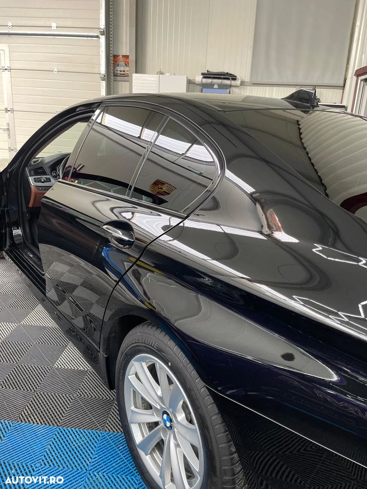 BMW Seria 5 525d xDrive Aut. Modern Line - 9