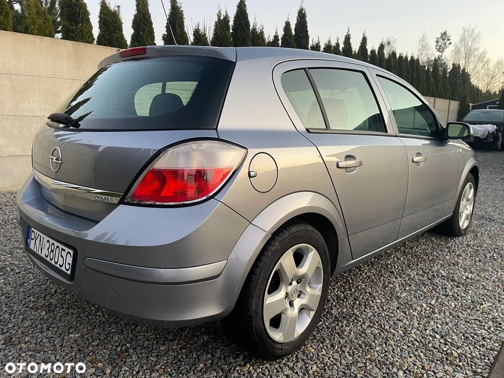 Opel Astra 1.3 CDTI - 3