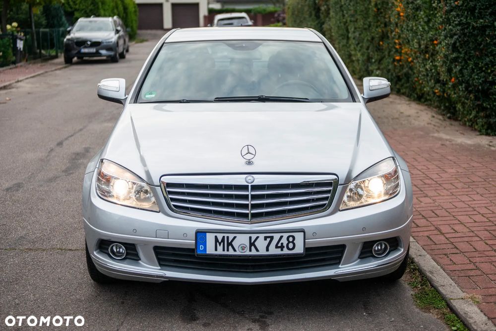 Mercedes-Benz C-Class 2007 photo 2