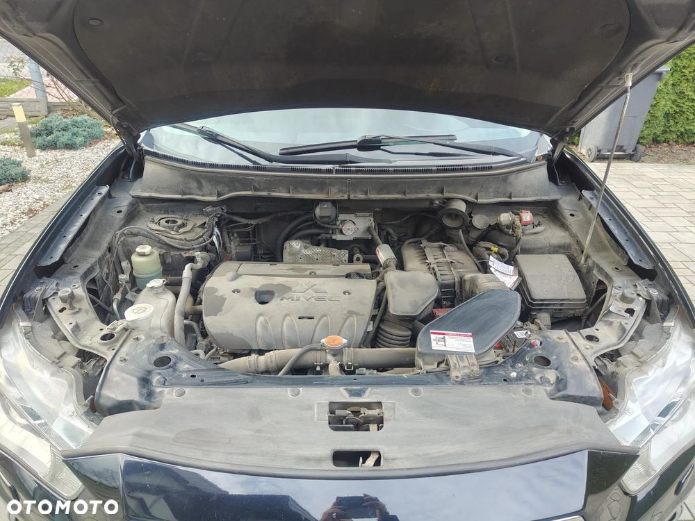 Mitsubishi Outlander 2.4 Instyle CVT - 22