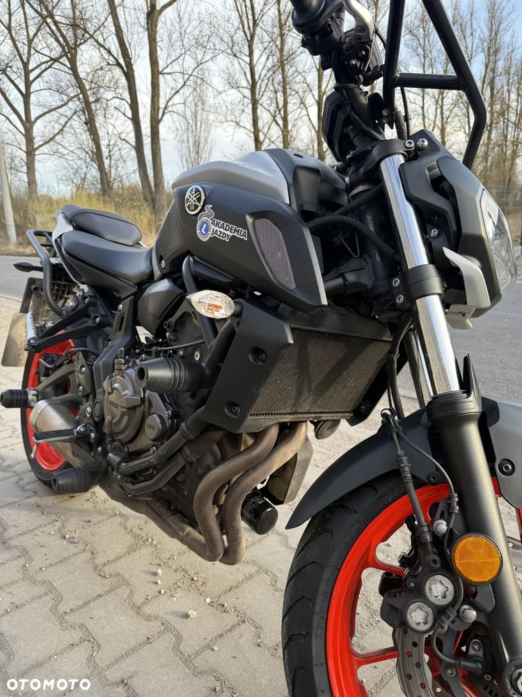 Yamaha MT - 17