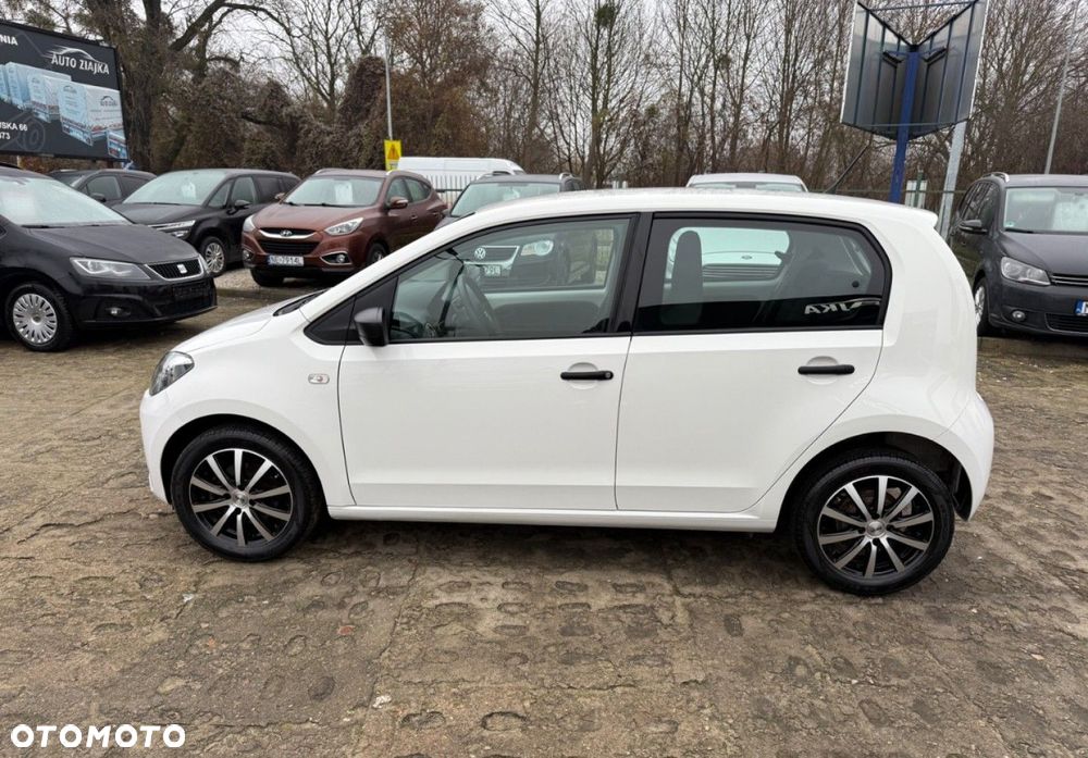Volkswagen up! - 4