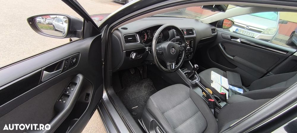 Volkswagen Jetta 1.2 TSI BlueMotion Technology Life - 8