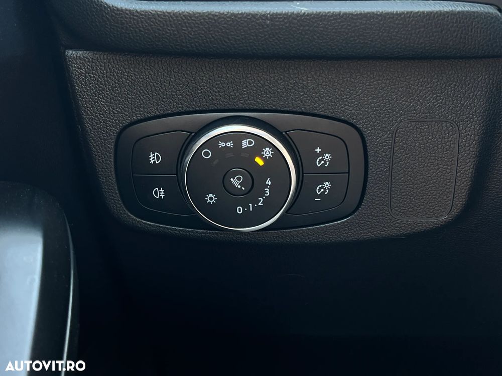 Ford Focus - 20