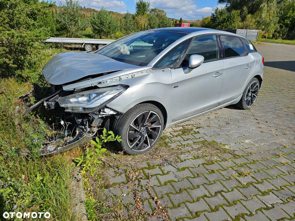 Citroën DS5 2.0 HDi Hybrid4 SoChic MCP - 1