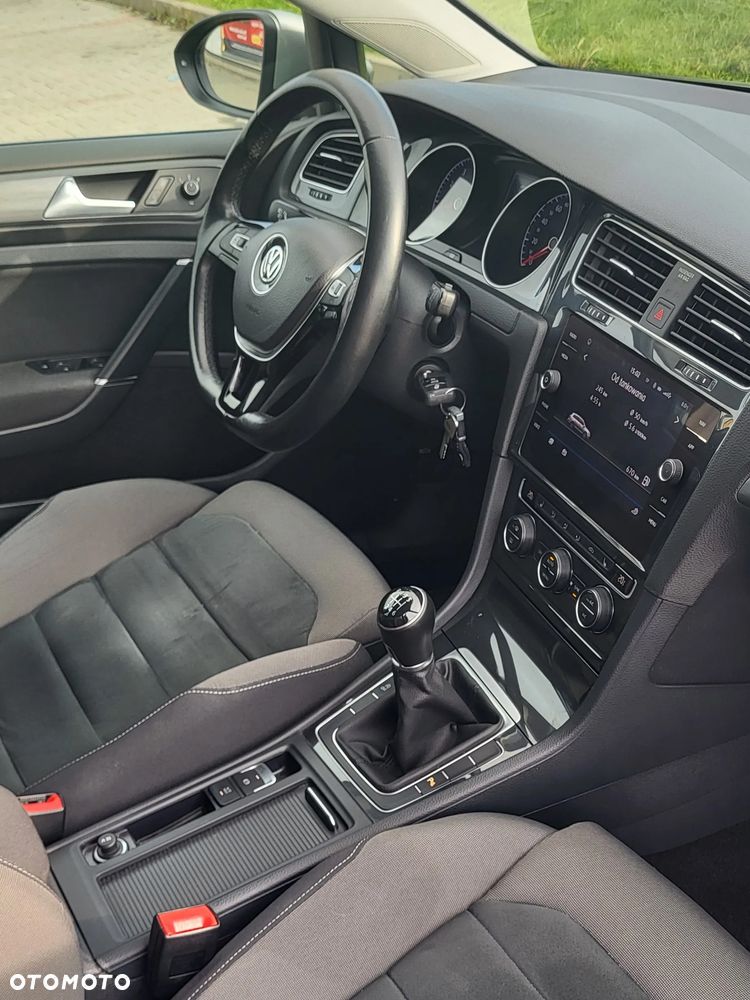 Volkswagen Golf VII 1.5 TSI BMT Comfortline - 17