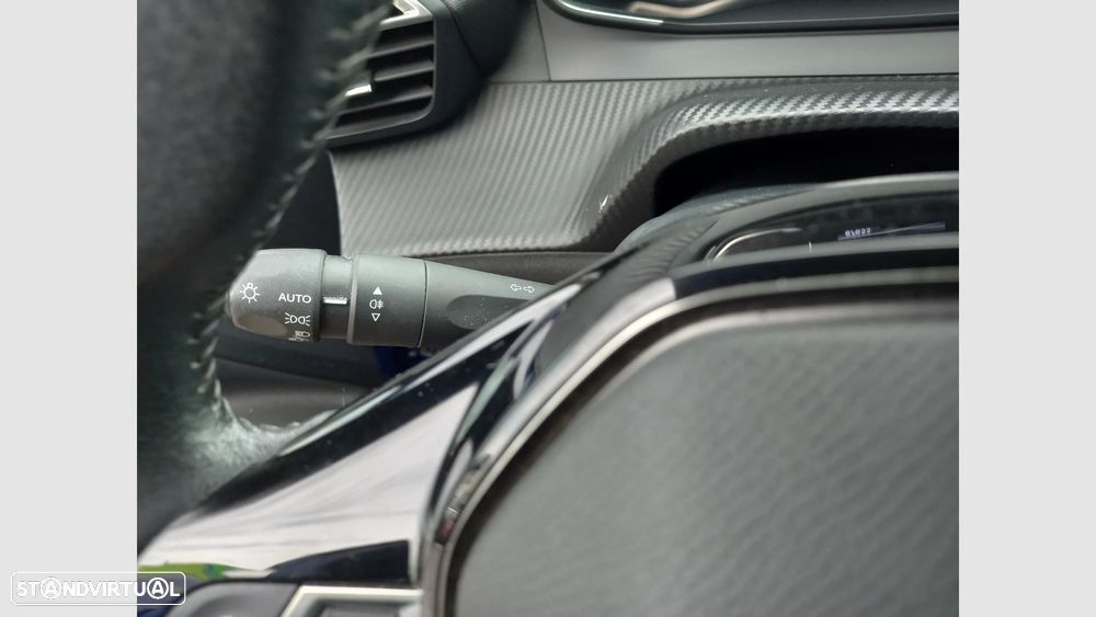 Peugeot 2008 1.2 PureTech Allure - 27