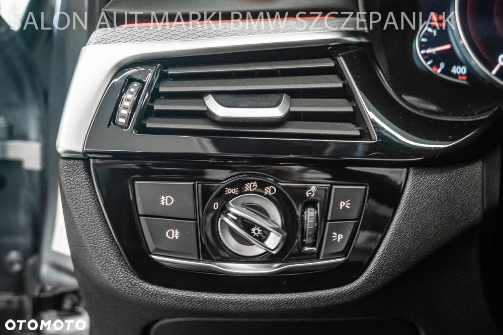 BMW Seria 5 540d xDrive M Sport sport - 17