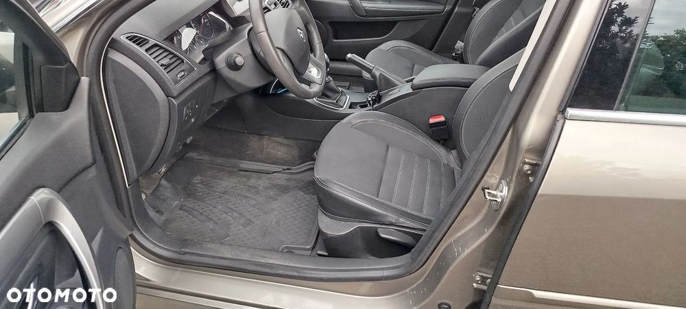 Renault Laguna 2.0 Expression - 8