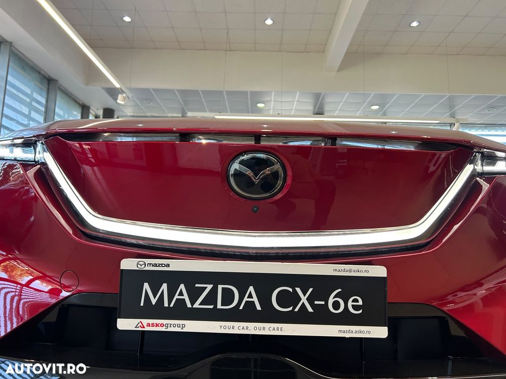 MAZDA 6e 2026 — imagine 8