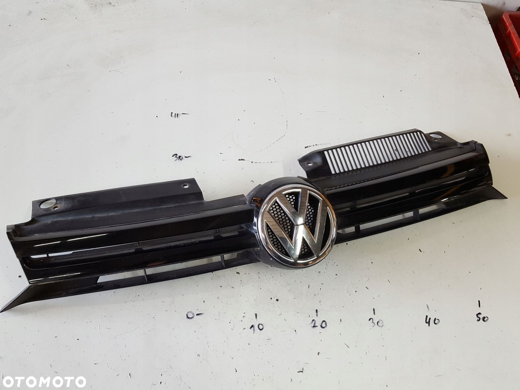 VW GOLF 6 VI 08-13r HB ATRAPA GRILL LC9X - 1