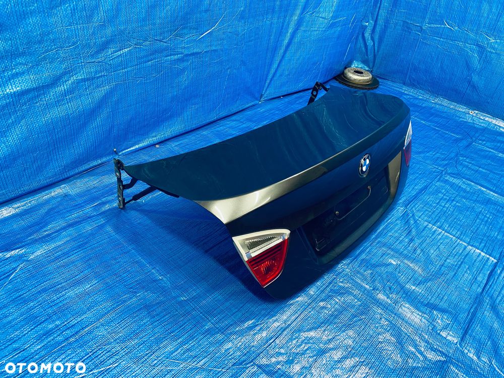 KLAPA TYŁ TYLNA BAGAŻNIKA KOMPLETNA BMW E90 SEDAN LIFT 08R ; LAKIER A22 ORYGINAŁ EUROPA - 4