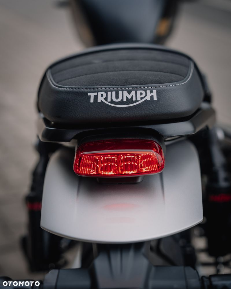 Triumph Scrambler - 16