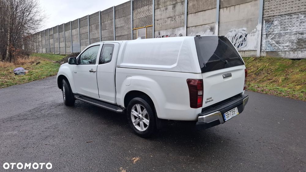 Isuzu D-Max 1.9 DC LS+ - 9