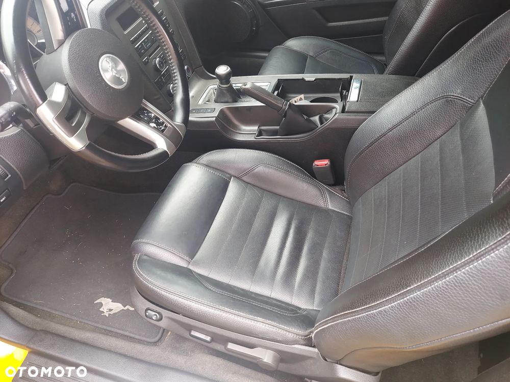 Ford Mustang 5.0 V8 GT - 28