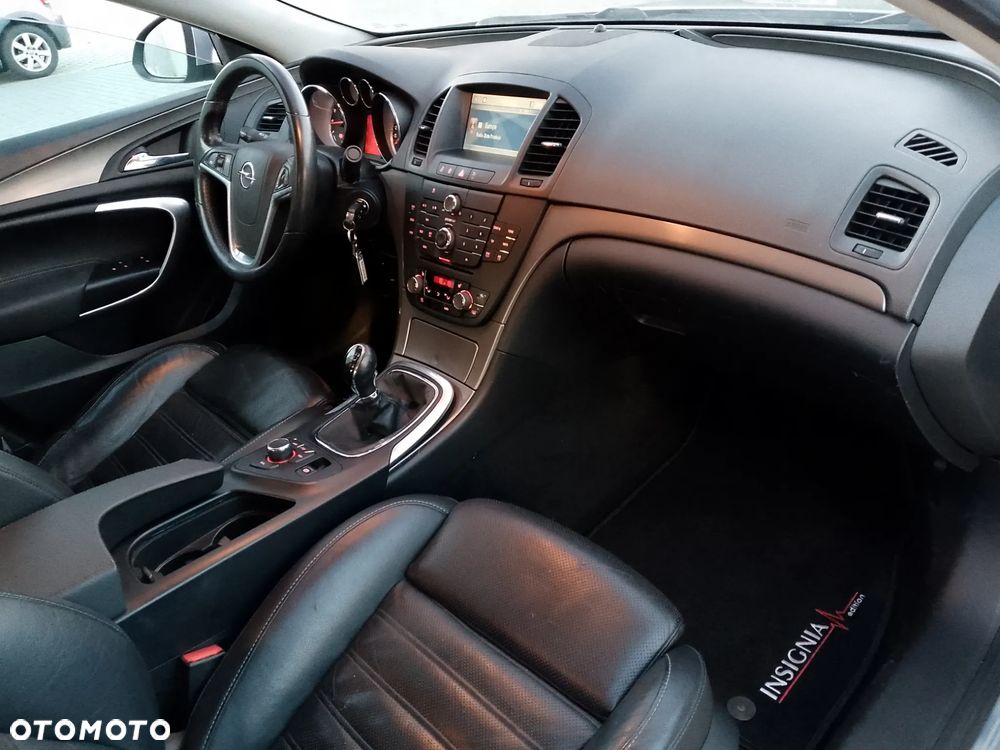 Opel Insignia 1.8 Design Edition - 19