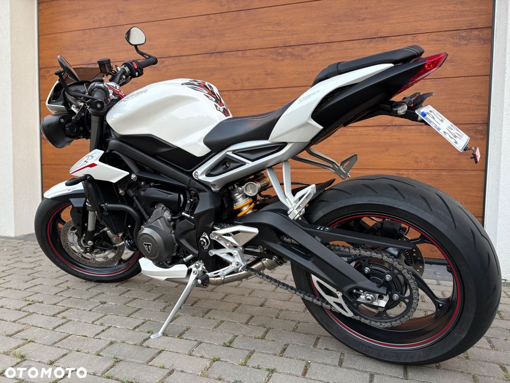 Triumph Street Triple - 32