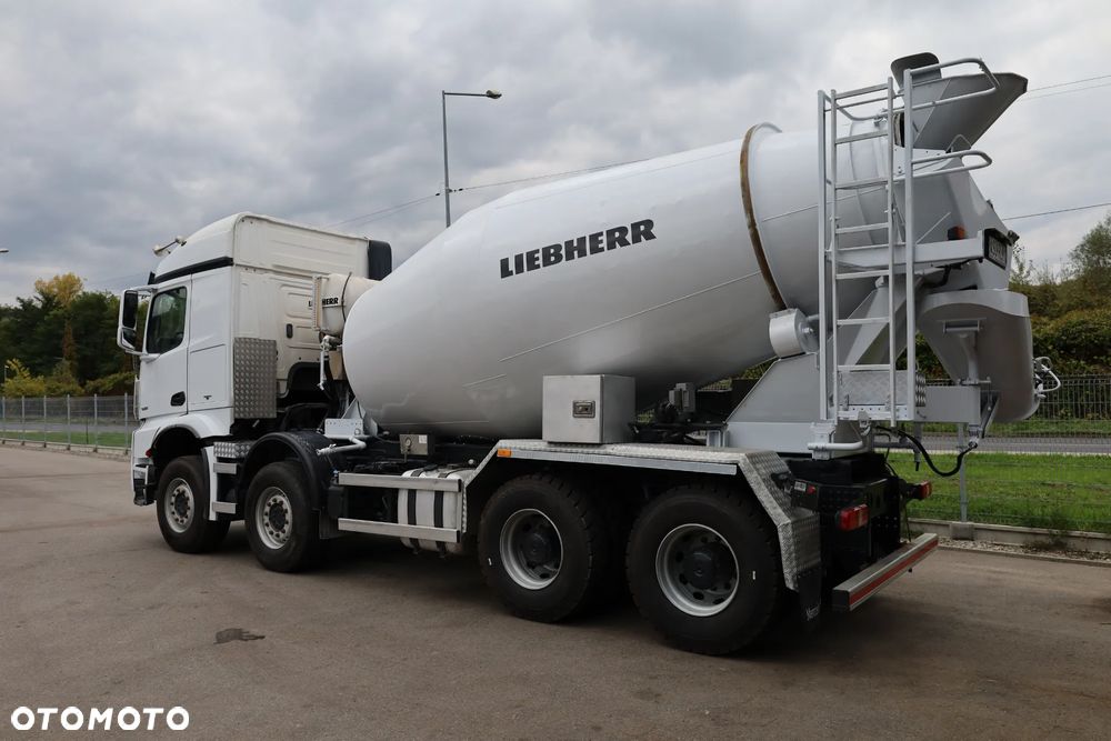 Mercedes-Benz Arocs 3251 - 22