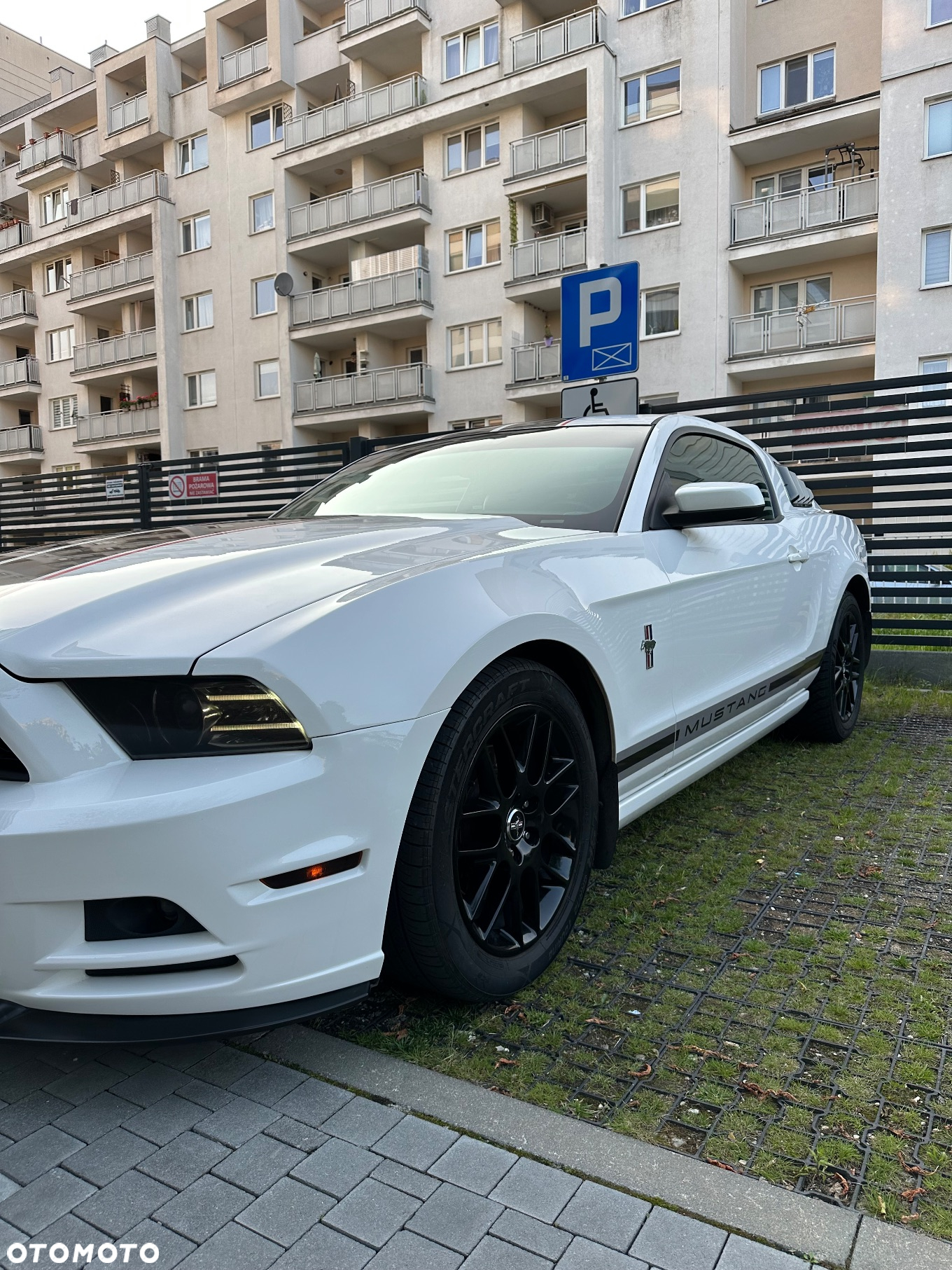 Ford Mustang 3.7 V6 Premium - 4