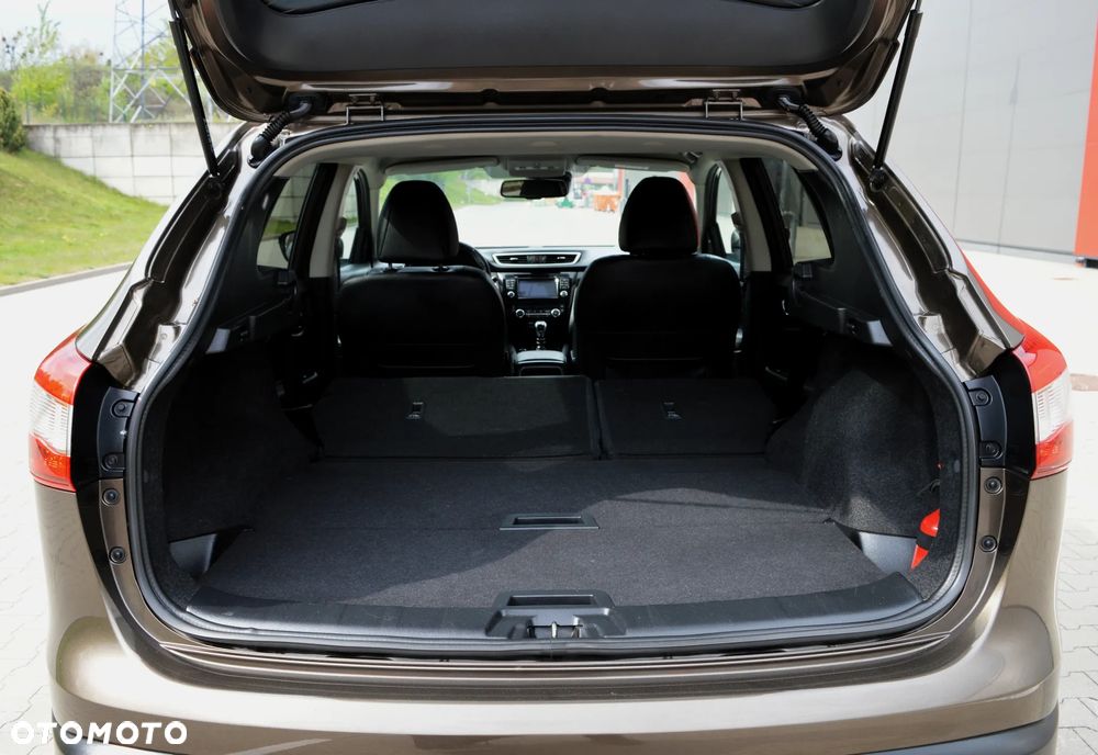 Nissan Qashqai 1.6 DIG-T N-Tec - 33