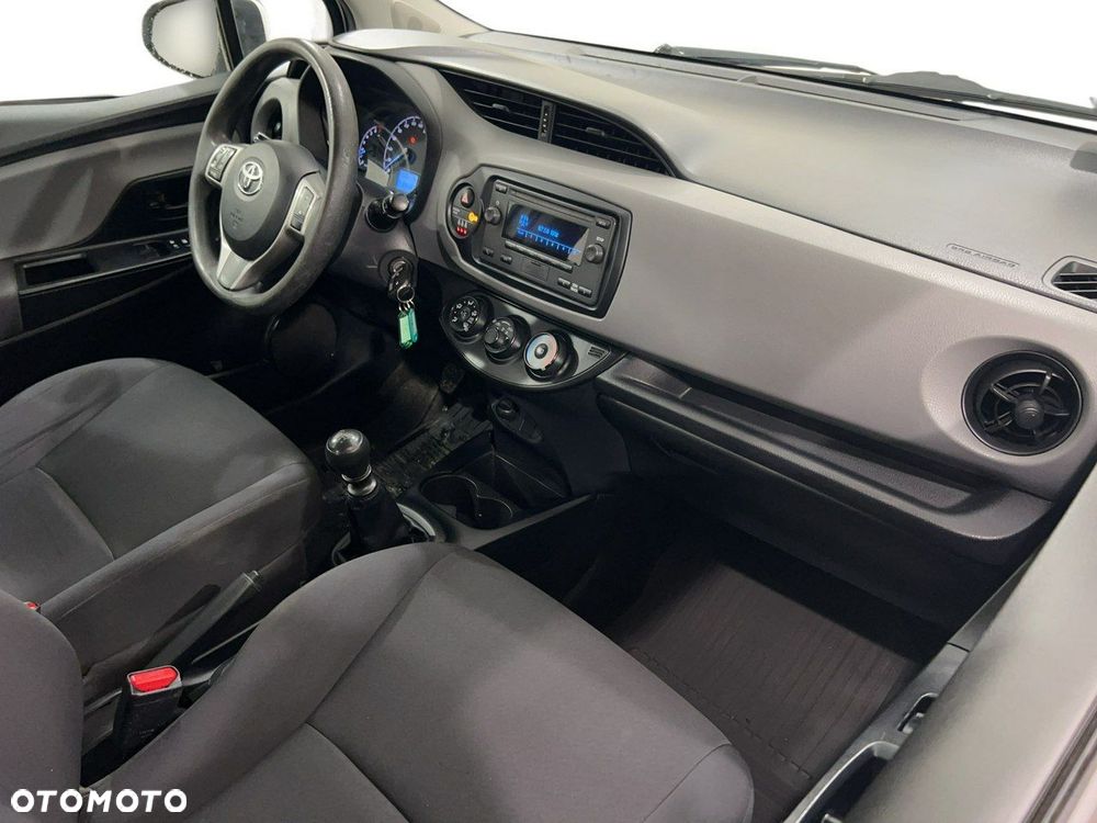 Toyota Yaris - 14