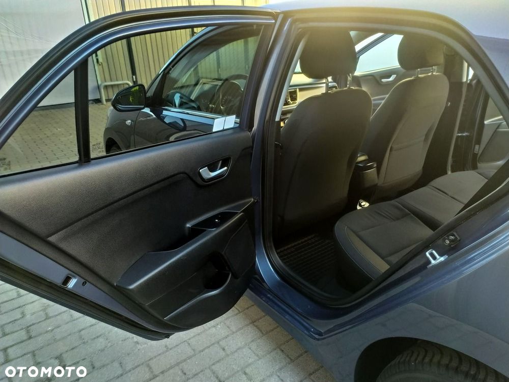 Kia Rio 1.2 Business Line Plus - 18