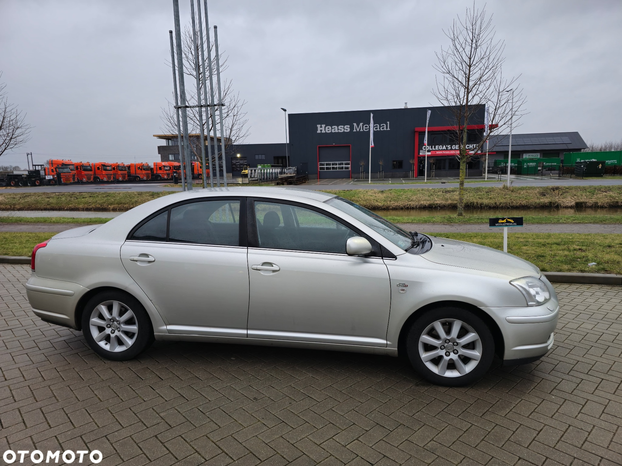 Toyota Avensis 2.0 D-4D - 7