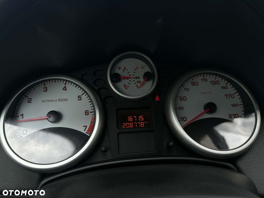Peugeot 207 1.4 - 13