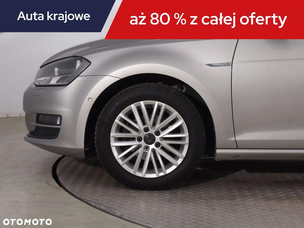 Volkswagen Golf - 16