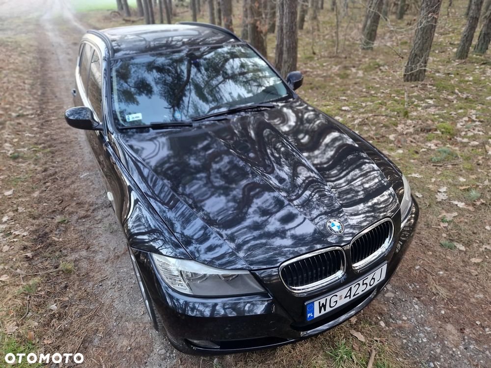 BMW Seria 3 318d - 22