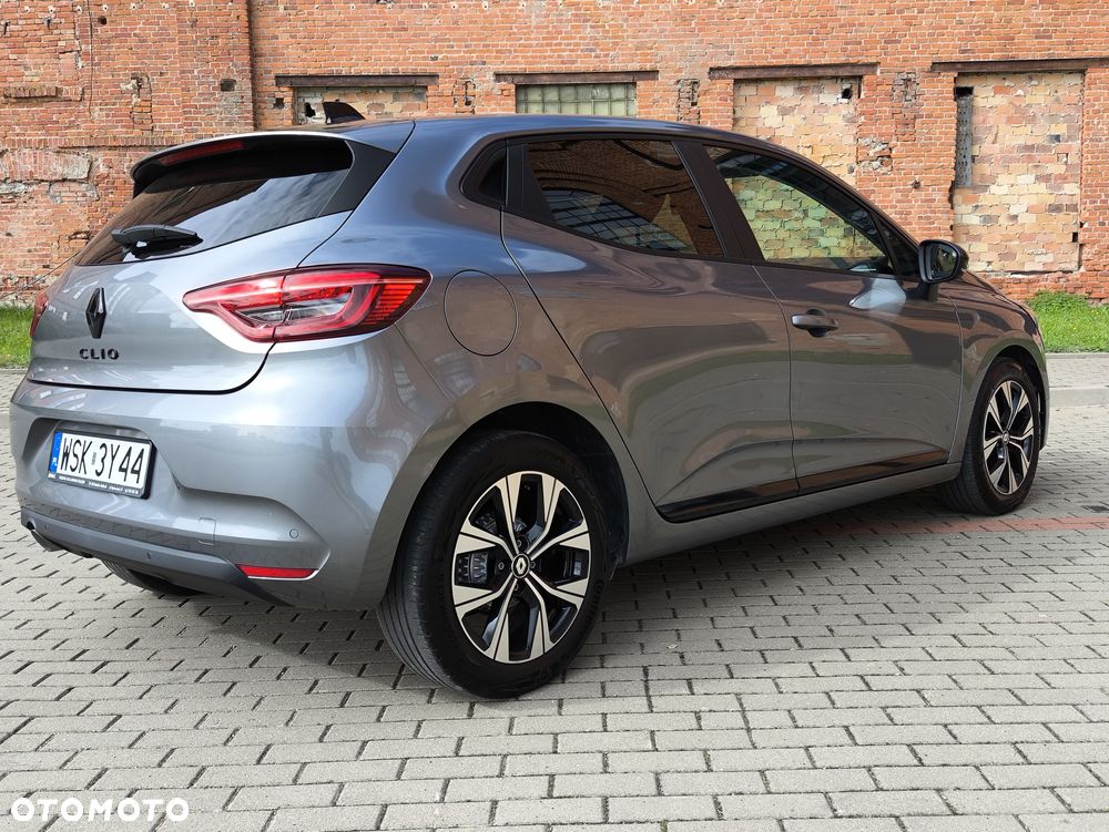 Renault Clio TCe 90 EVOLUTION - 11