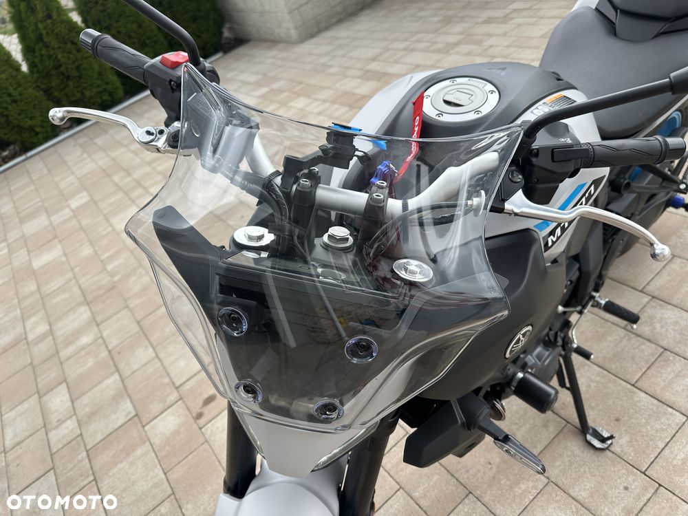 Yamaha MT - 6