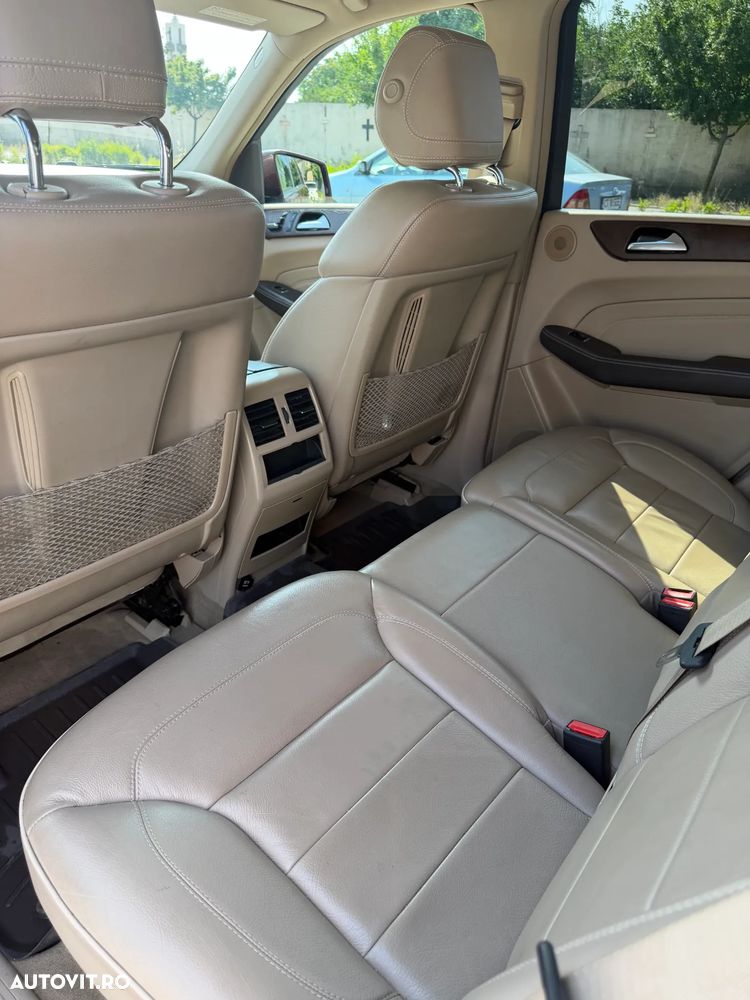 Mercedes-Benz ML 350 BlueTEC 4MATIC Aut - 13