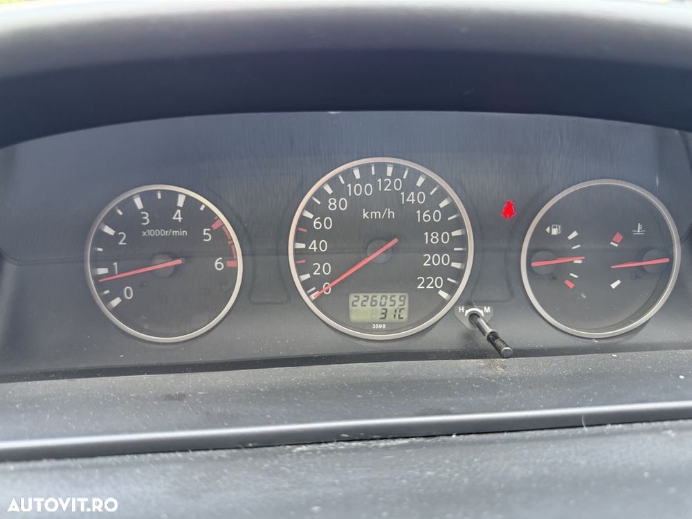 Nissan X-Trail 2.2 dCi Comfort - 13