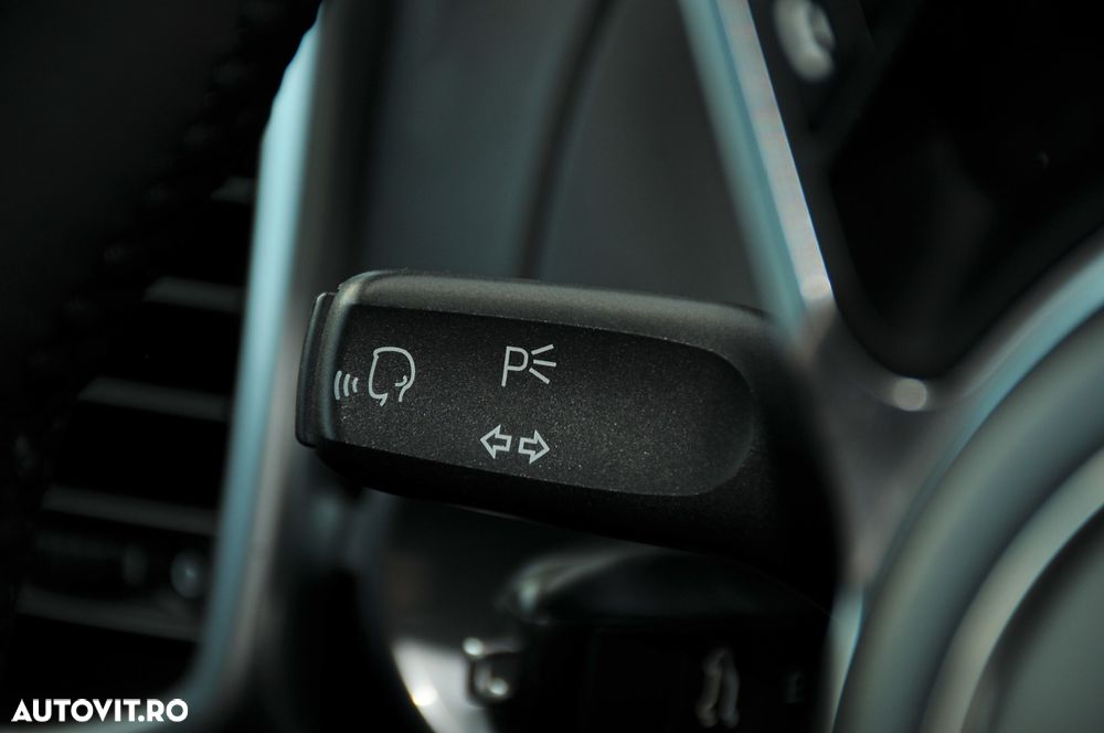 Porsche Cayenne Platinum Edition - 13