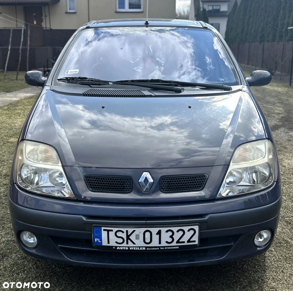 Renault Scenic - 1