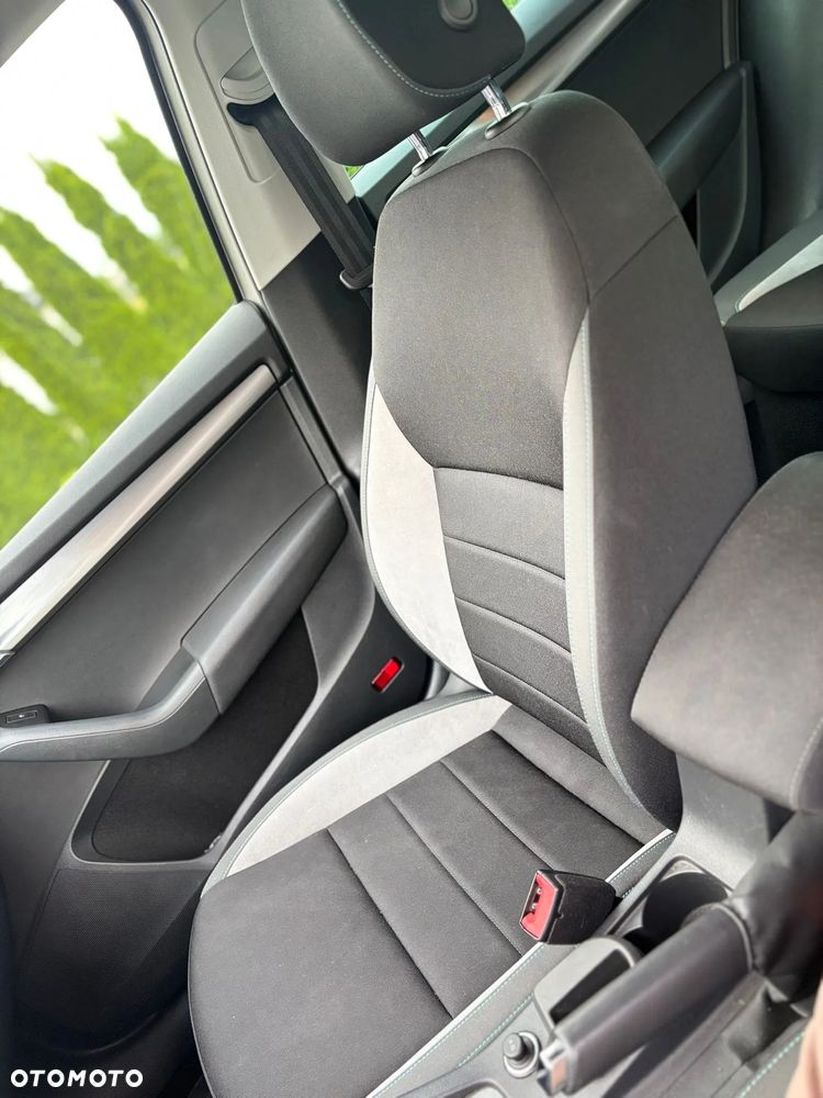 Skoda Octavia 2.0 TDI (Green tec) DSG Joy - 11