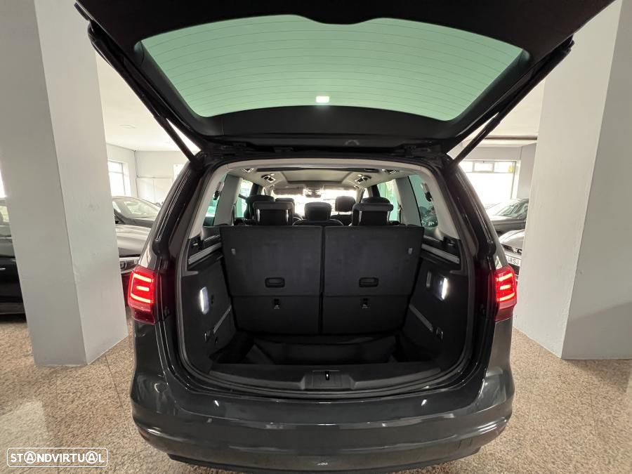 VW Sharan 2.0 TDI Trendline DSG - 33